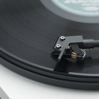 PRO-JECT PRIMARY E PHONO OM NN WHITE Plokštelių grotuvas