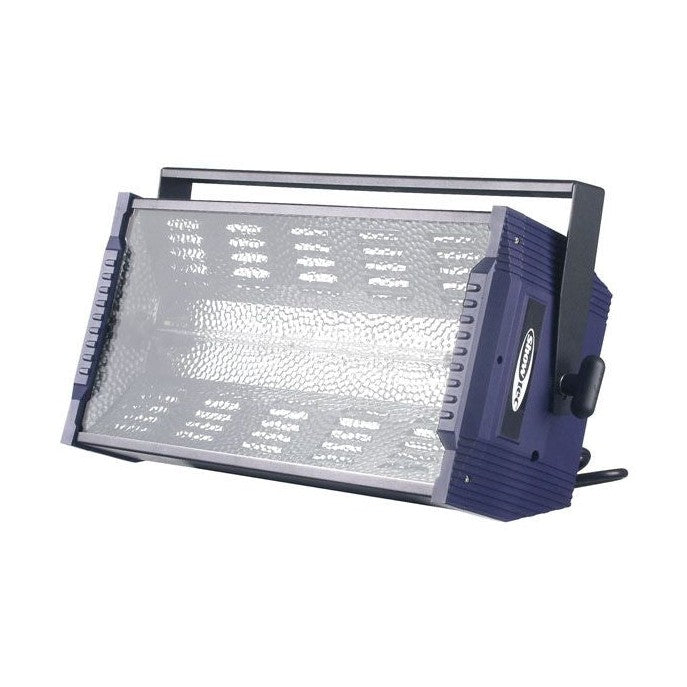 SHOWTEC TITAN STROBE Stroboskopas