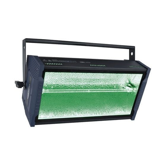 SHOWTEC TITAN STROBE BLAZE Stroboskopas