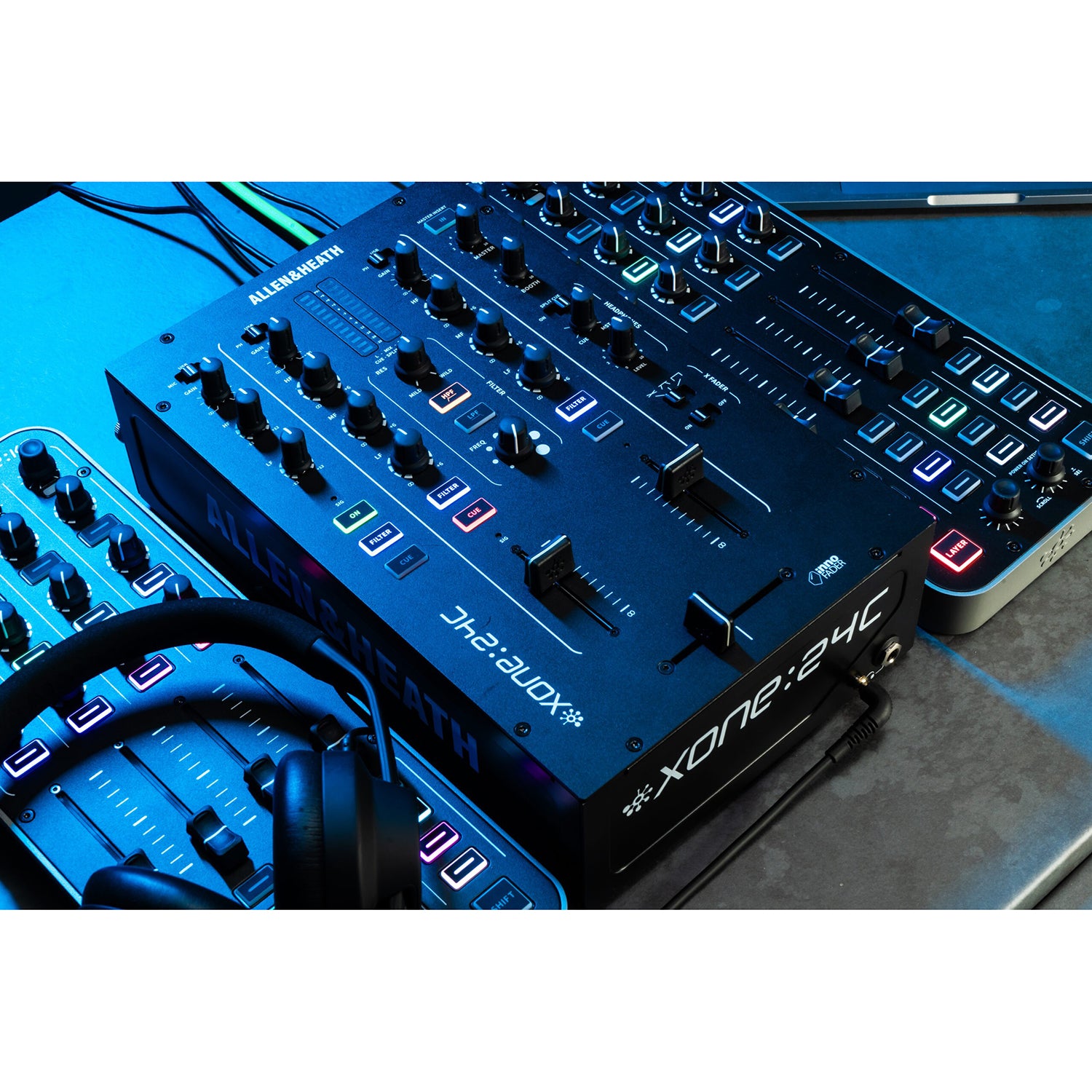 ALLEN & HEATH XONE:24C hibridinis DJ mikšerinis pultas