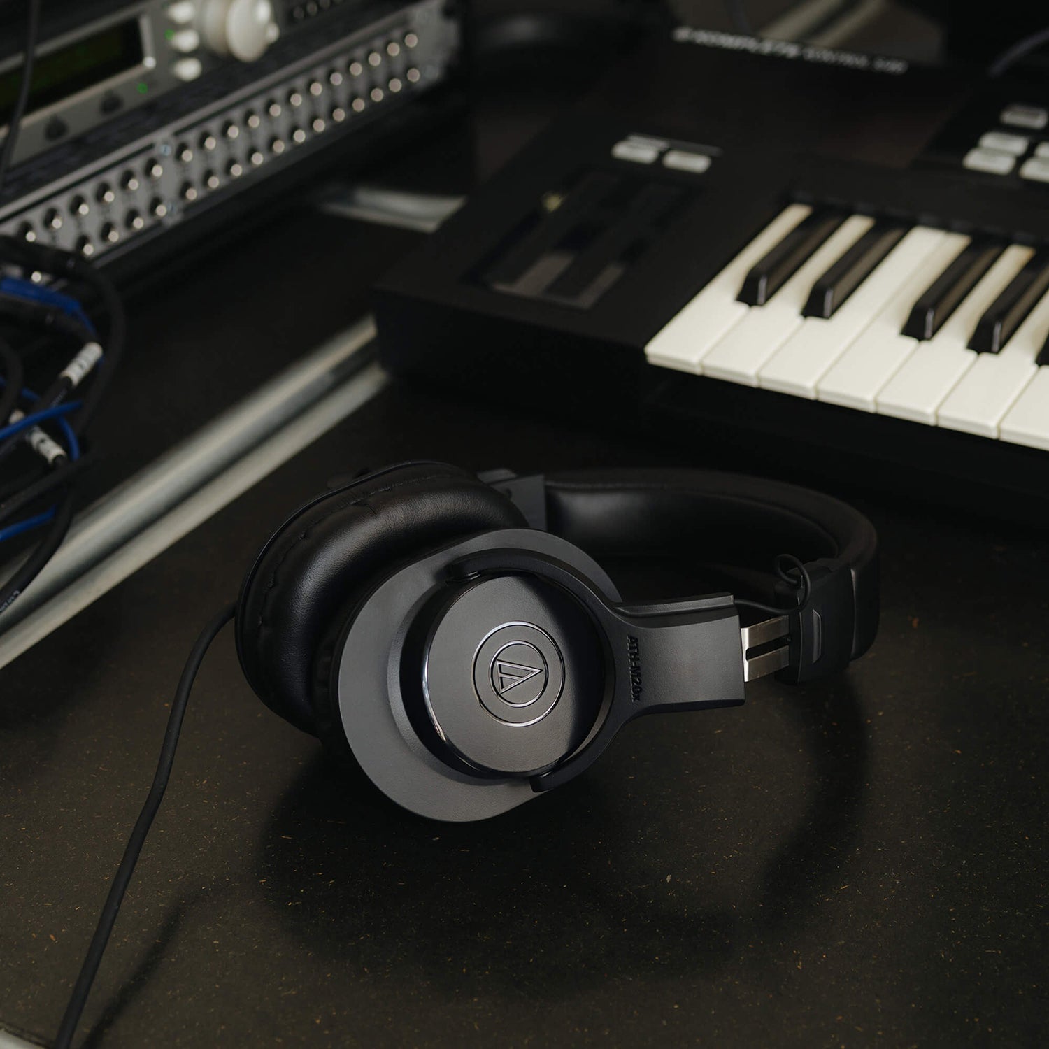 Audio-Technica ATH-M20x monitorinės ausinės