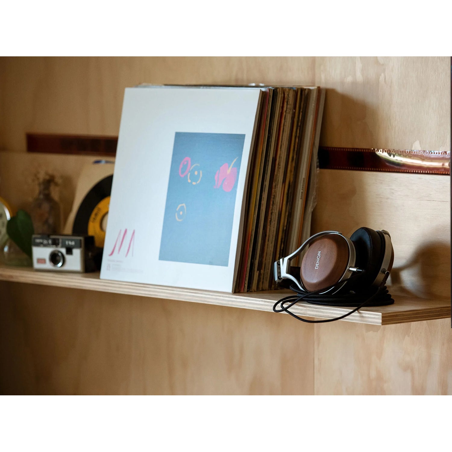 Denon AH-D7200 Headphones