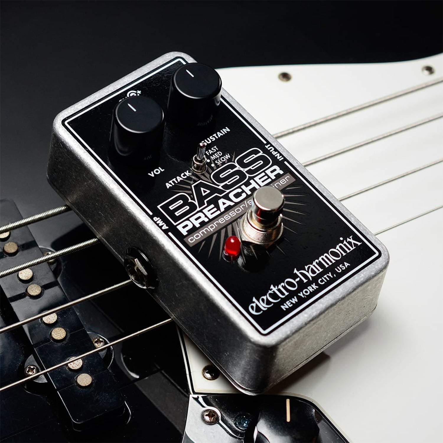 ELECTRO HARMONIX Bass Preacher
