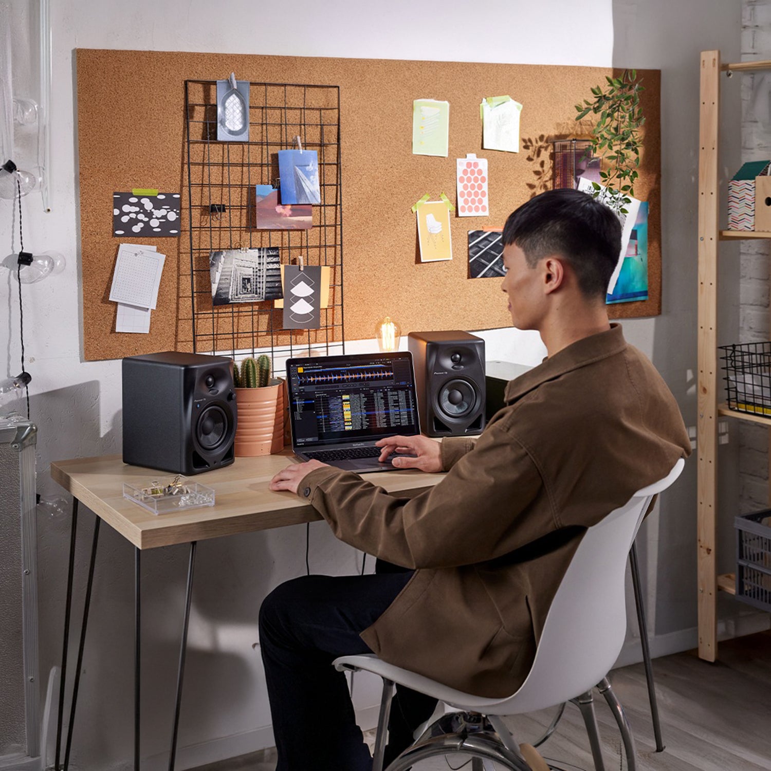 PIONEER DM-40D BT Monitorinės kolonėlės (Juodos)