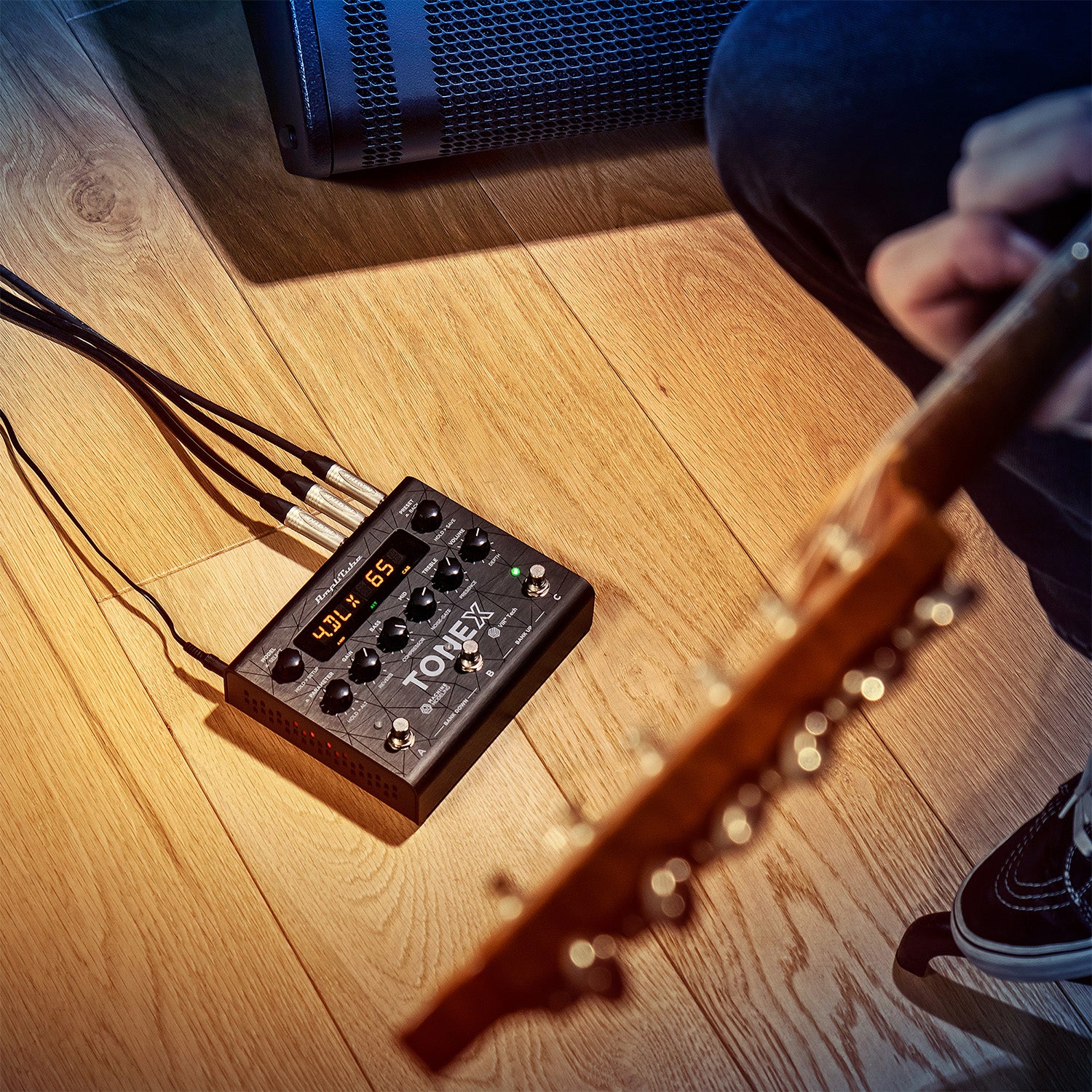 IK MULTIMEDIA TONEX Pedal