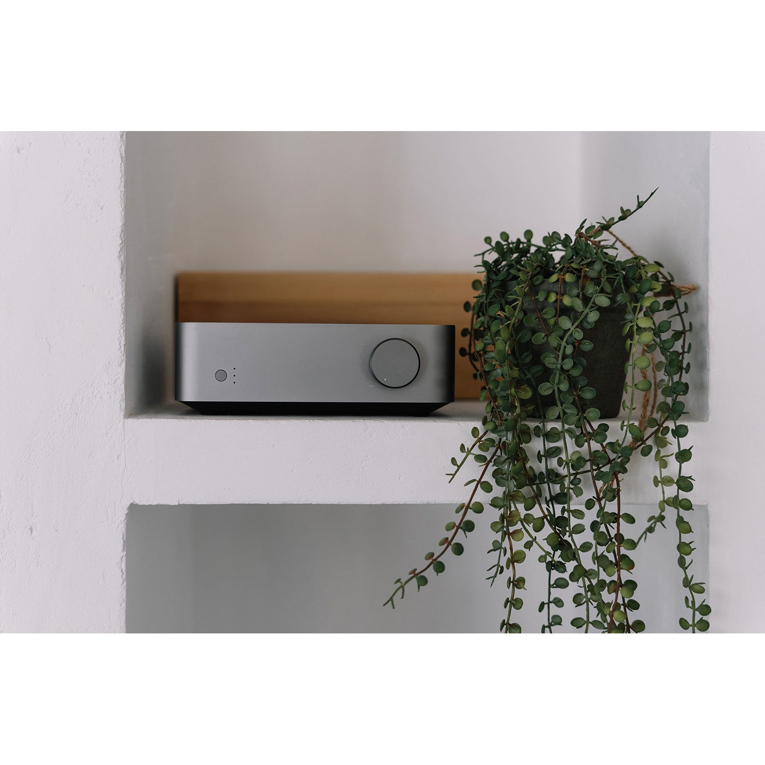 WiiM VIBELINK AMP stiprintuvas su tinklo grotuvu (tamsiai pilka spalva)