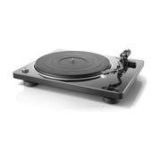 Denon DP-400 juodas patefonas, kampu iš priekio