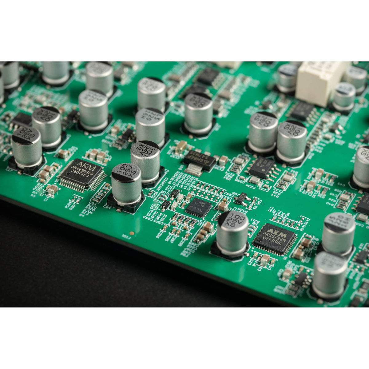 IK Multimedia ARC STUDIO+ Room Correction System internal electronics