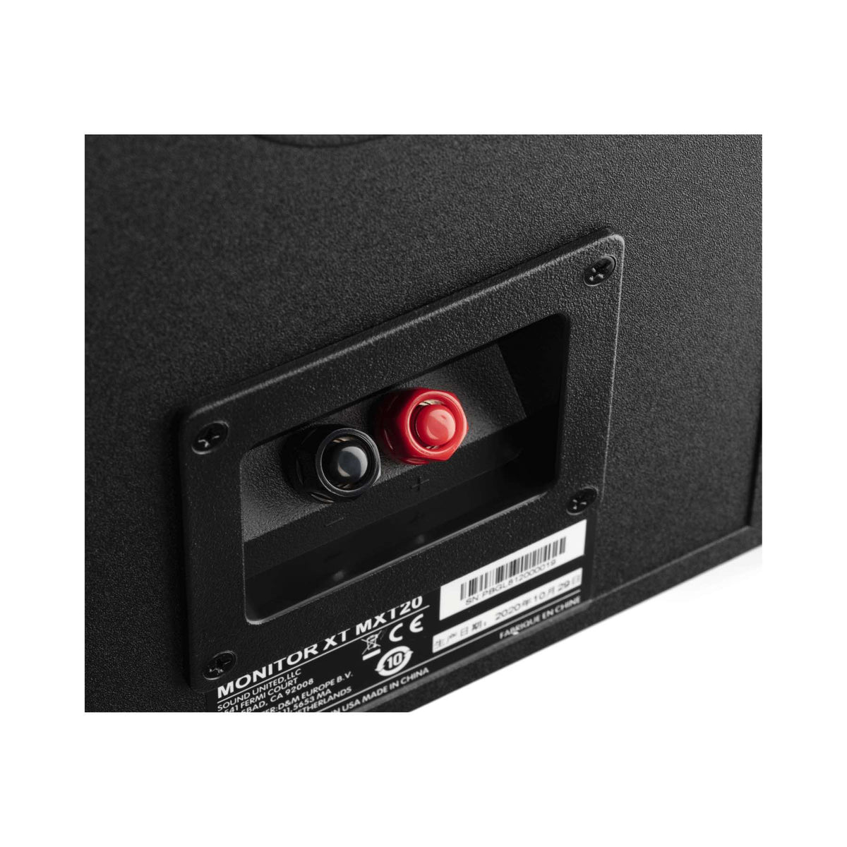 Polk Audio Monitor XT20 lentyninė kolonėlė, vaizdas iš galo su jungtimis