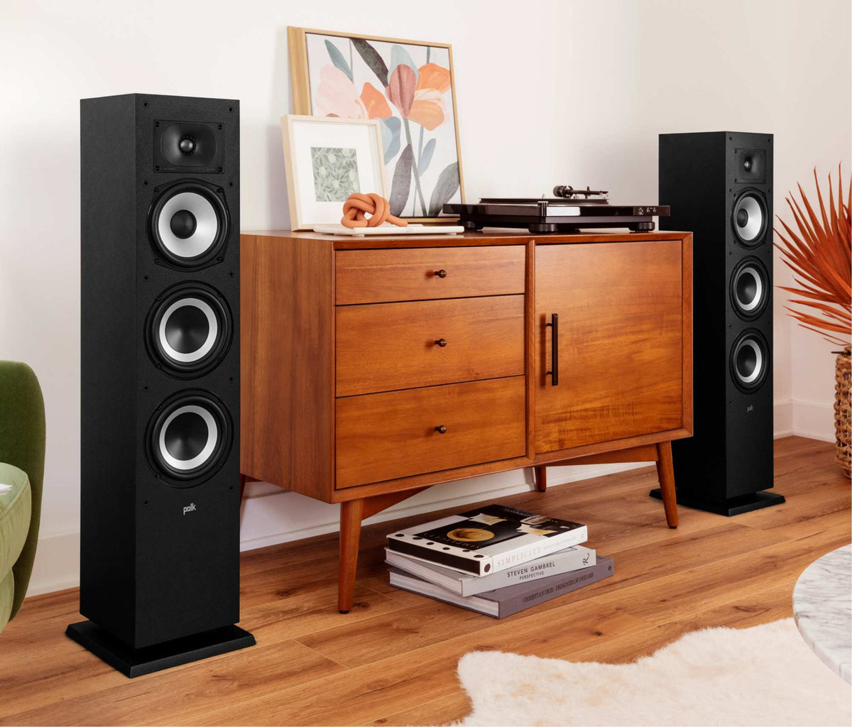 Polk Audio Monitor XT60 grindinė kolonėlė, klausymosi kambaryje