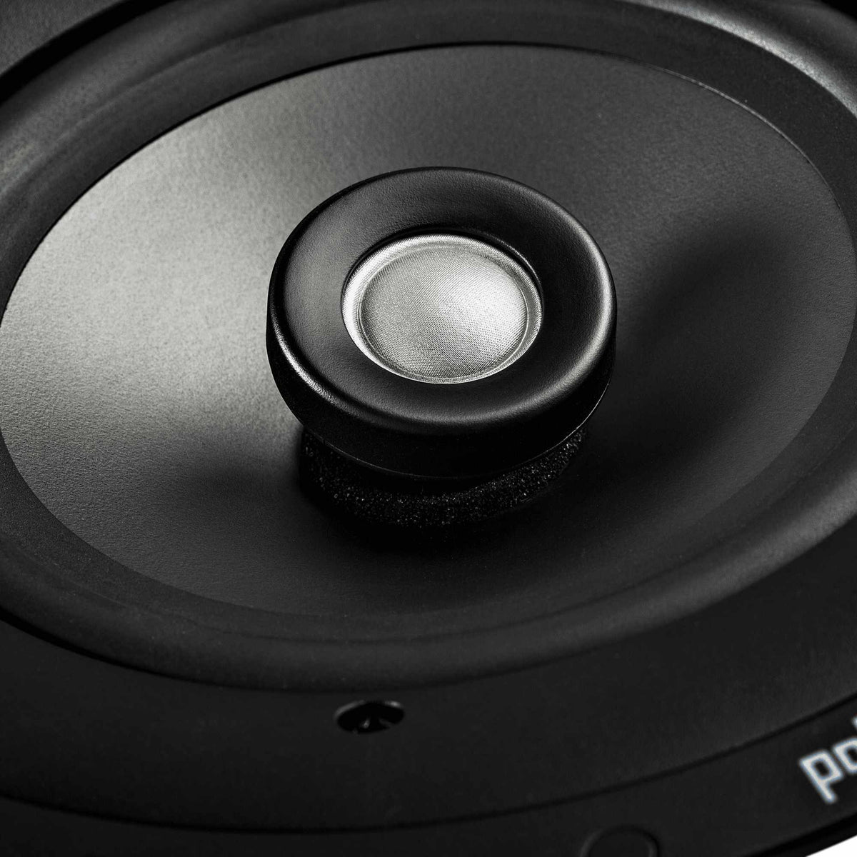 Polk Audio V60 Slim lubinė kolonėlė, aukštų ir žemų dažnių garsiakalbių detalė