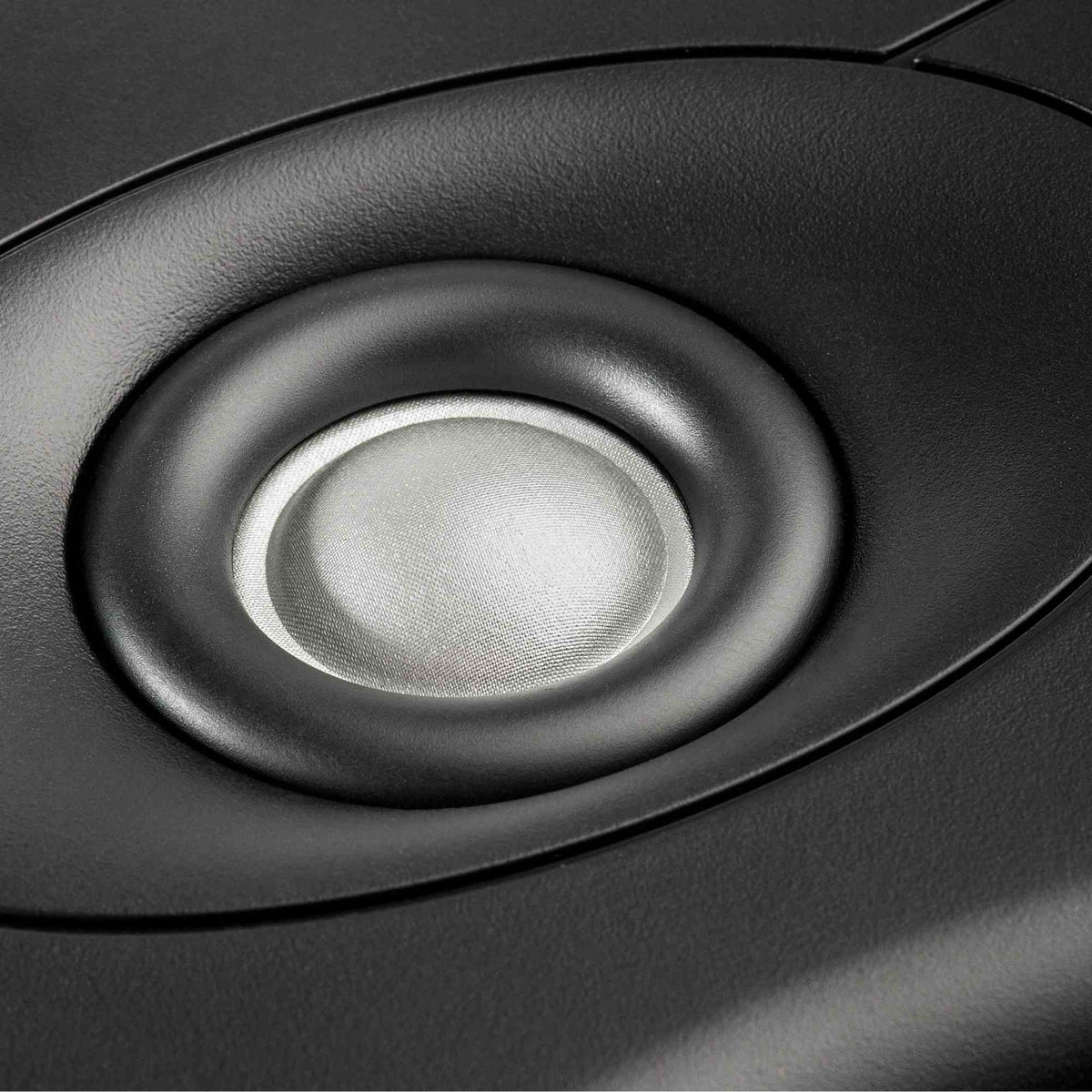 Polk Audio V85 į sieną įmontuojama kolonėlė, aukštų dažnių garsiakalbio detalė