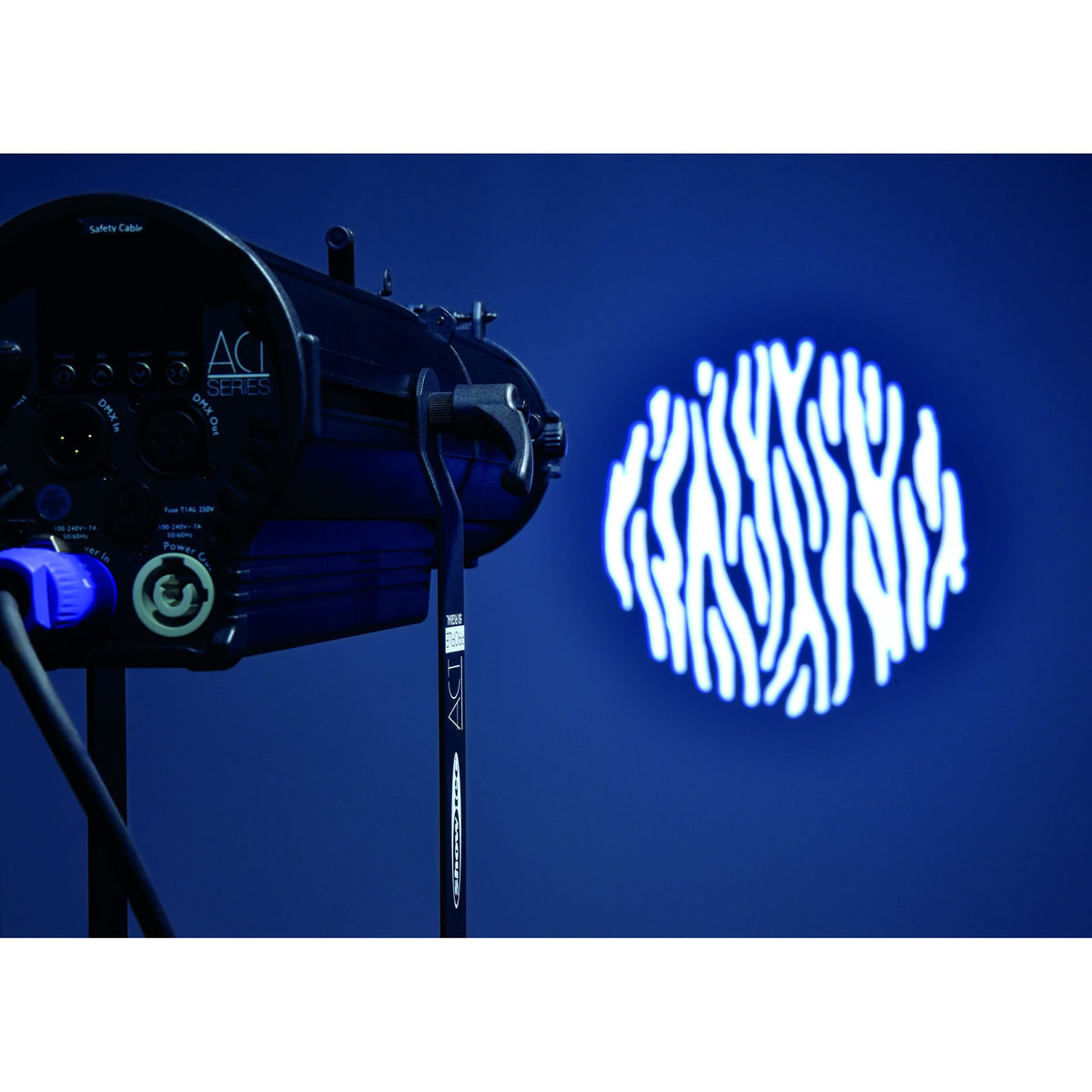 Showtec ACT Profile 50 RGBAL Profile Spotlight, wavy-pattern gobo projection