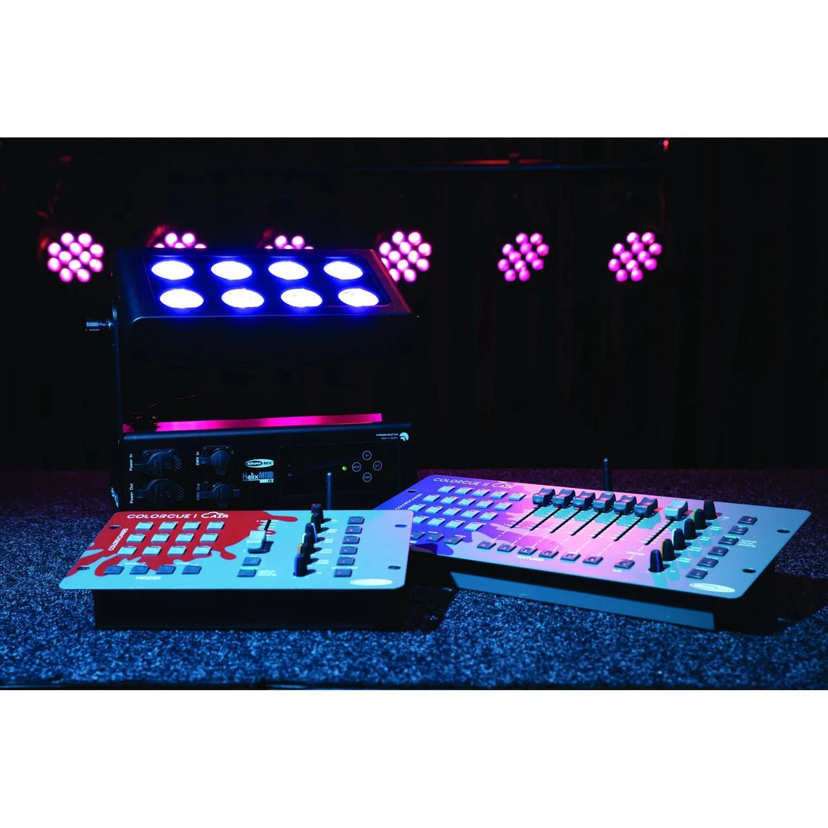 Showtec ColorCue 2 Air DMX pultas, kartu su ColorCue 1 Air pultu apšvietimo sistemoje