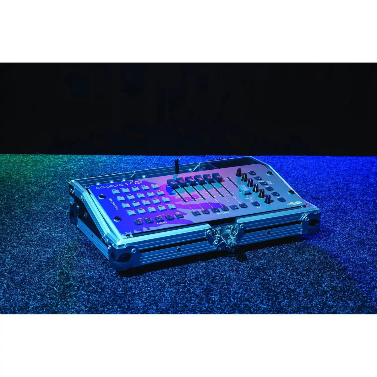 Showtec ColorCue 2 Air DMX pultas, pultas atskirai parduodamame dėkle