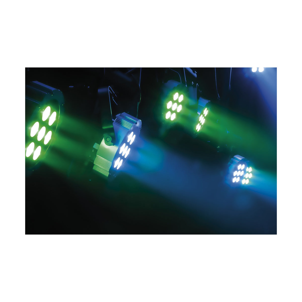 Showtec Compact Par 7 Q4 LED PAR prožektorius, pilko prožektoriaus apšvietimo pavyzdys