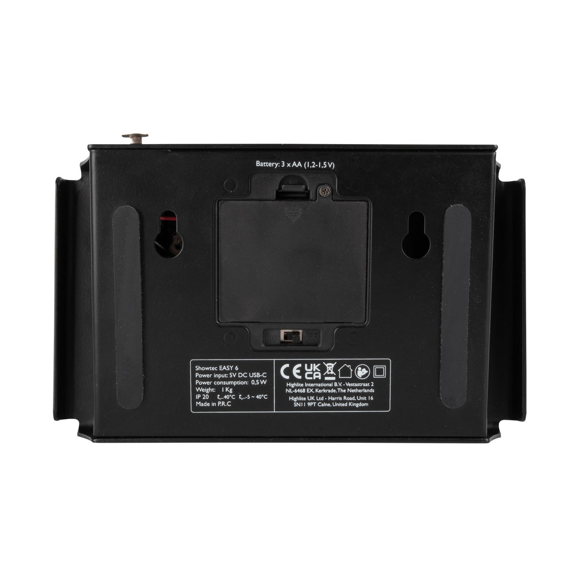 Showtec Easy 6 3-pin DMX pultas, apačia ir tvirtinimo angos