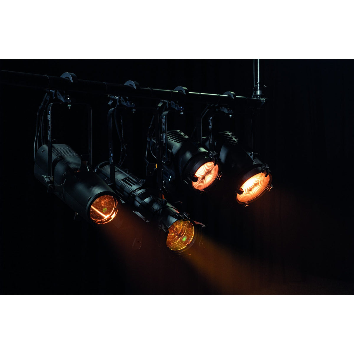 Showtec Performer Profile Zoom 150 Q6, warm-white output on a lighting rig