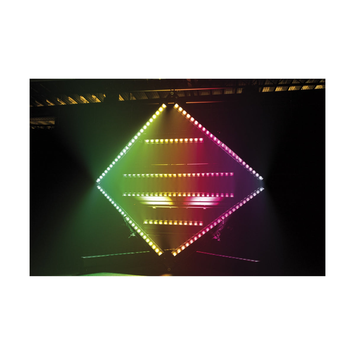 Showtec Phantom 1220 Zoombar judantis linijinis prožektorius, spalvotų LED scenos instaliacija