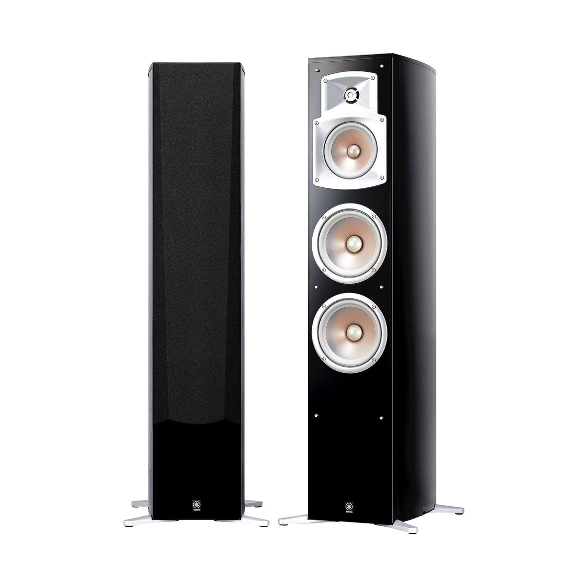 Yamaha NS-555 grindinė garso kolonėlė: kolonėlės su grotelėmis ir be jų